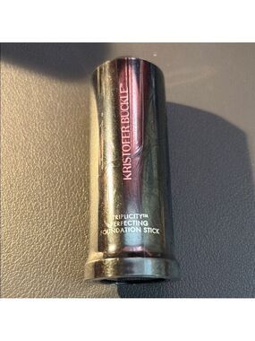 Kristofer Buckle Triplicity Perfecting Foundation Stick in Light NEW